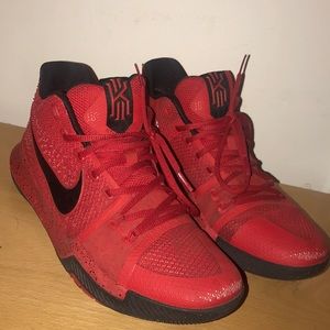 Nike Kyrie 3’s Red